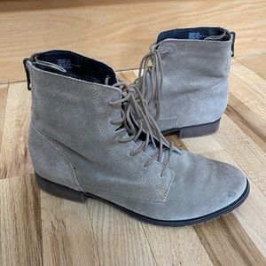 Steve Madden desert boots